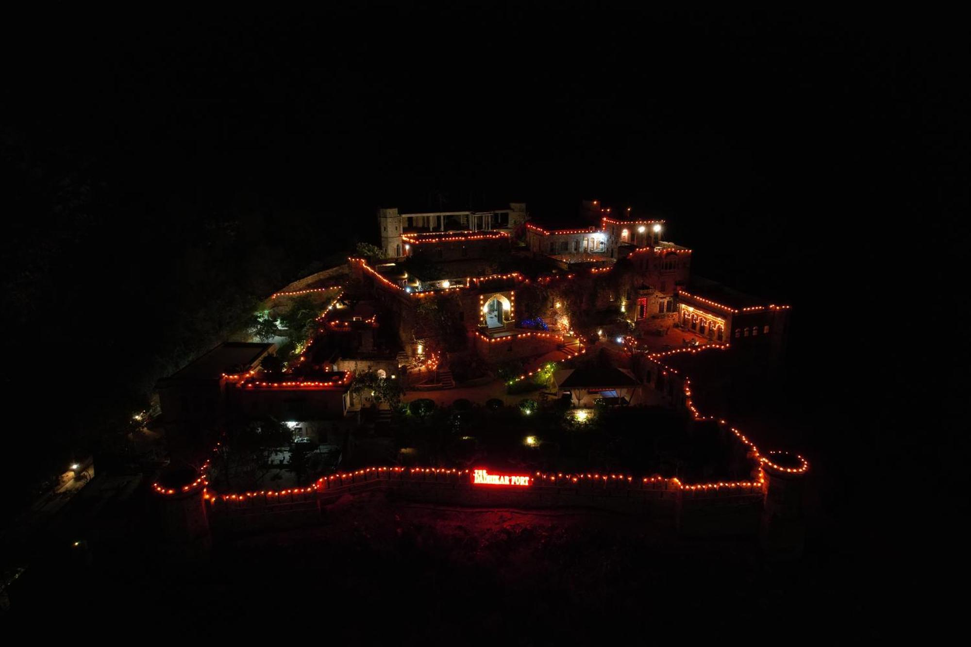 The Dadhikar Fort Alwar Exterior photo